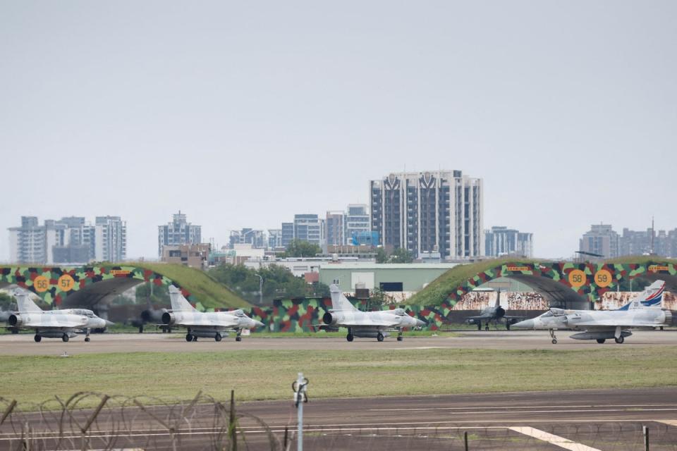 Mirage 2000-5 aircraft prepare to take off at Hsinchu air base in Taiwan (Reuters)