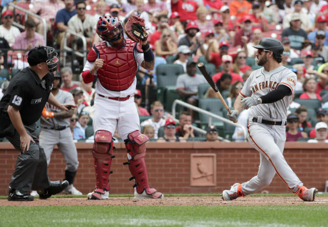 Bader's infield single lifts Cardinals past Giants 2-1