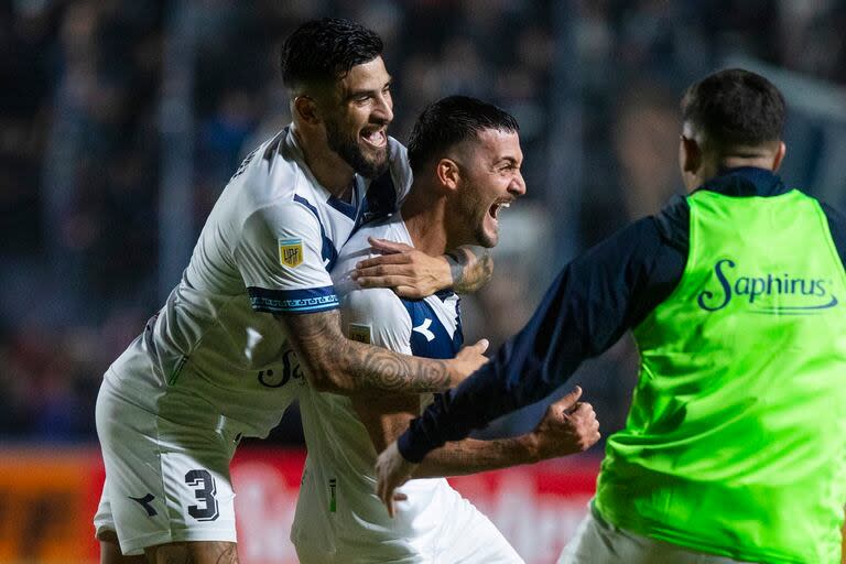 Vélez dejó en el camino en cuartos de final a Godoy Cruz, el mejor equipo de la etapa de grupos