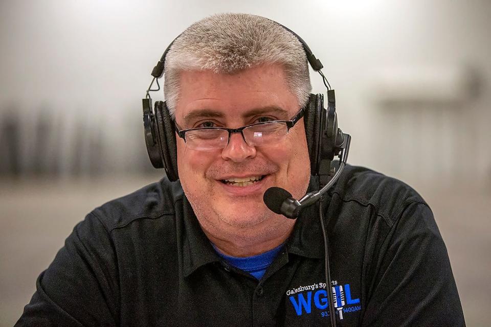 Galesburg High School HS teacher and WGIL broadcaster Brad Bennewitz is among those joining the GHS Hall of Fame