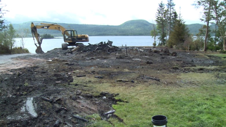 No fire services in Pinchgut Lake 'a major concern,' says homeowner