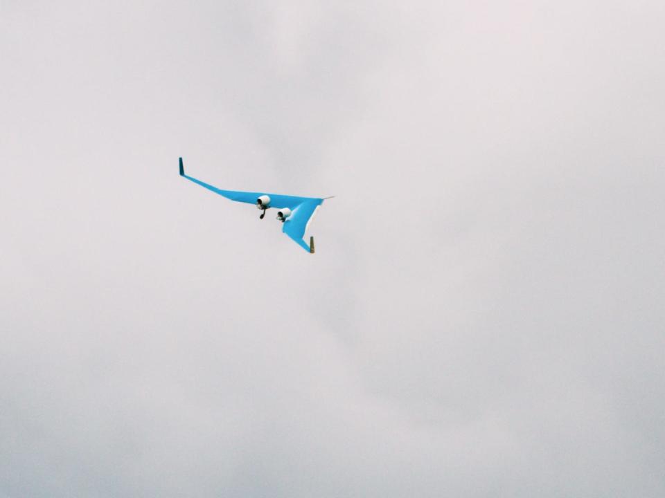 Flying-V scale model in flight.