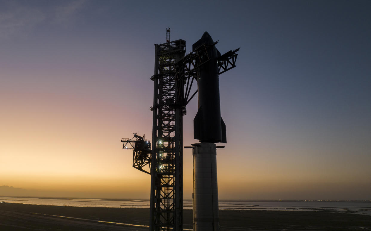  SpaceX stacks the Ship 24 Starship prototype atop Booster 7 at Starbase, its South Texas facility, on Oct. 11, 2022. 