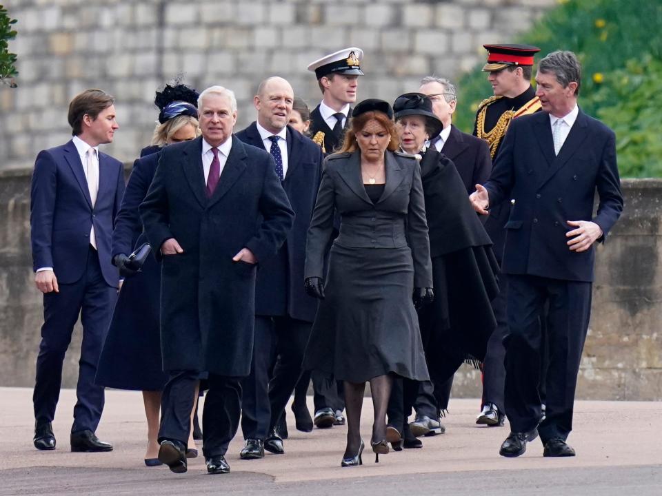 Prinz Andrew und Sarah Ferguson waren bei dem Gedenkgottesdienst für König Konstantin. - Copyright: Andrew Matthews/Getty Images