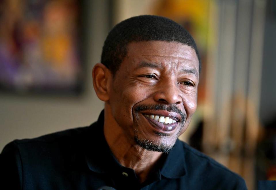 Former Charlotte Hornets guard Muggsy Bogues says of the team’s glory days in the 1990s, which began to break up when Alonzo Mourning was traded: “We left a lot of alley oop lobs on the table, as well as a lot of wins.”