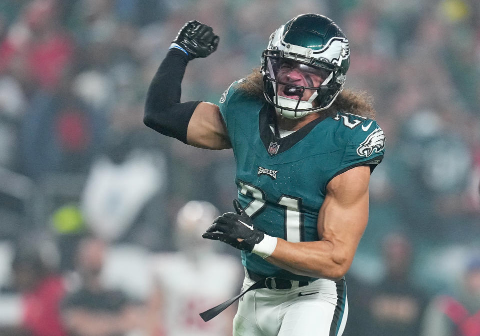 PHILADELPHIA, PENNSYLVANIA – DECEMBER 03: Sydney Brown #21 of the Philadelphia Eagles reacts after a play during the second quarter in the game against the <a class="link " href="https://sports.yahoo.com/nfl/teams/san-francisco/" data-i13n="sec:content-canvas;subsec:anchor_text;elm:context_link" data-ylk="slk:San Francisco 49ers;sec:content-canvas;subsec:anchor_text;elm:context_link;itc:0">San Francisco 49ers</a> at Lincoln Financial Field on December 03, 2023 in Philadelphia, Pennsylvania. (Photo by Mitchell Leff/Getty Images)