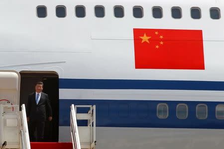 China's President Xi Jinping arrives at Phnom Penh, Cambodia October 13, 2016. REUTERS/Samrang Pring