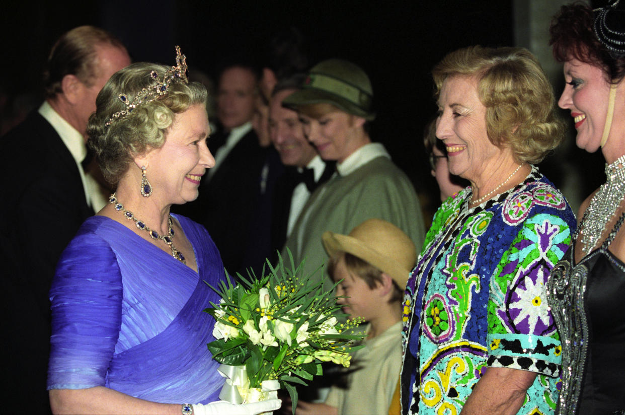 THE QUEEN TALKS TO DAME VERA LYNN AT LONDON'S EARLS COURT THIS EVENING (MONDAY) AFTER THE GREAT EVENT, A CELEBRATION OF THE 40TH ANNIVERSARY OF THE QUEEN'S ACCESSION TO THE THRONE.   (Photo by Martin Keene - PA Images/PA Images via Getty Images)
