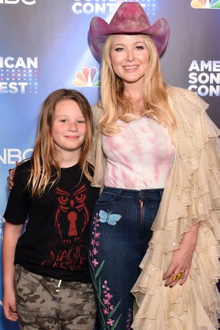 <p>Gregg DeGuire/FilmMagic</p> Kase Townes Murray and mom Jewel