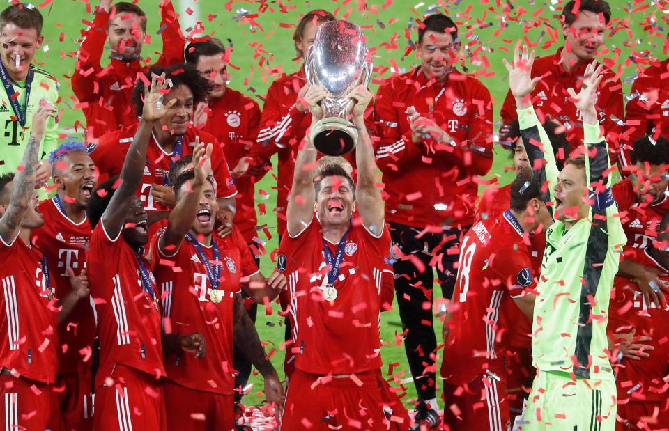 Die Bayern nach dem Gewinn des Supercups gegen Sevilla. (Bild: REUTERS/Laszlo Balogh)