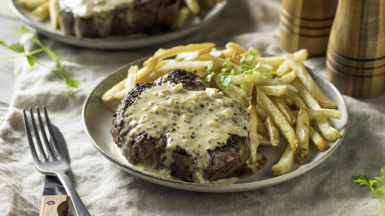 steak au poivre with fries