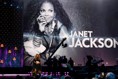 Janet Jackson, Stevie Nicks call for more women at Rock Hall of Fame  induction