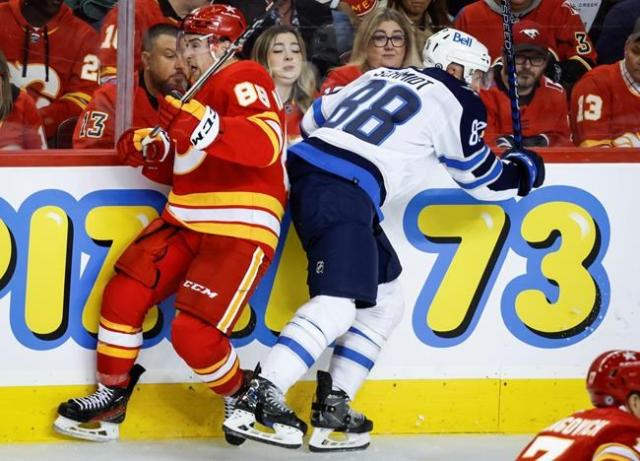 Winnipeg Jets prepare for home opener Oct. 14