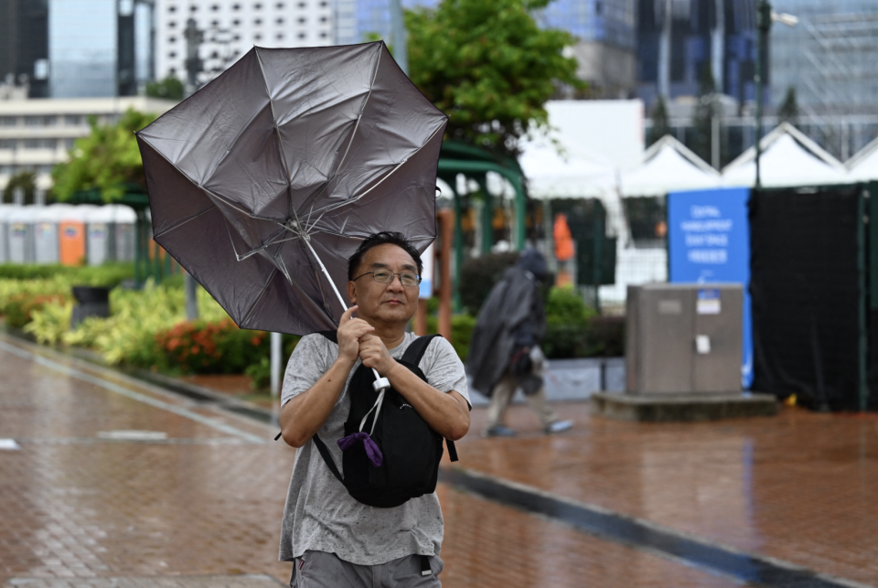 颱風小犬｜八號信號生效 11:40am 改發三號 市區雨量已逾 200 毫米｜不斷更新