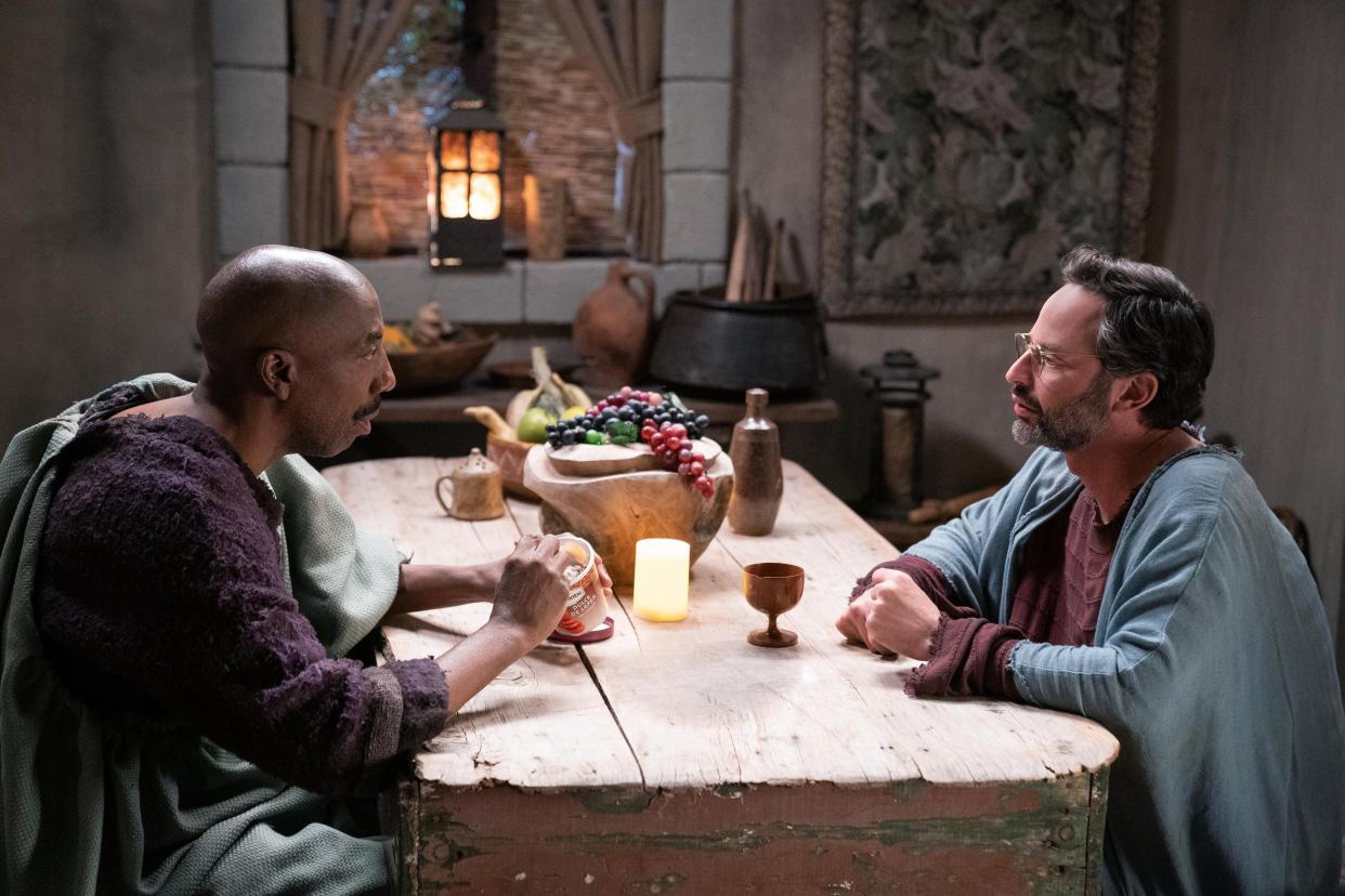 Luke (J.B. Smoove) and Judas (Nick Kroll), shown in "History of the World Part II."