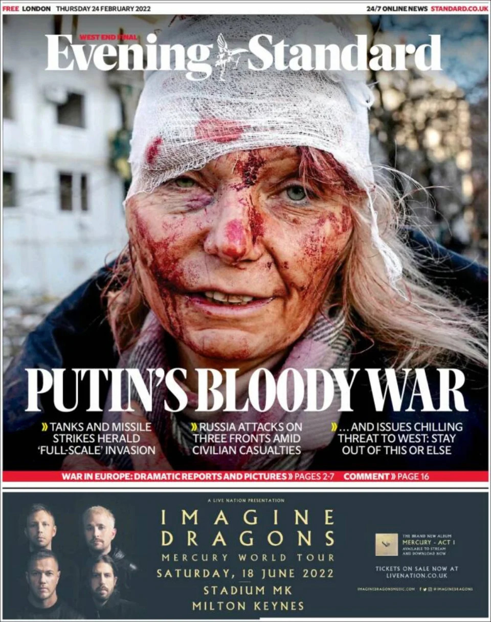 <p>La mayoría de los diarios británicos, incluido el gratuito London Evening Standard, han llevado a su portada la misma fotografía. Este periódico británico, sin embargo, le dio mucho más protagonismo a la misma y atizó al presidente de Rusia con su titular: "La guerra sangrienta de Putin". (Foto: <a href="https://www.standard.co.uk/" rel="nofollow noopener" target="_blank" data-ylk="slk:London Evening Standard" class="link ">London Evening Standard</a>)</p> 