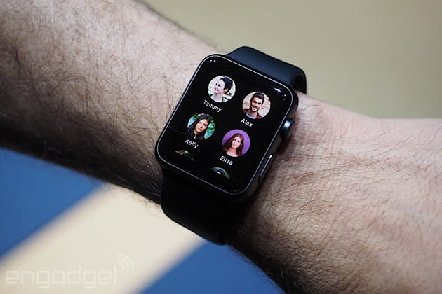 Apple Watch Sport showing favorite contacts