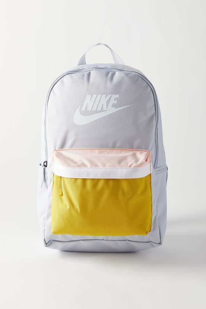 22) Nike Heritage 2.0 Backpack