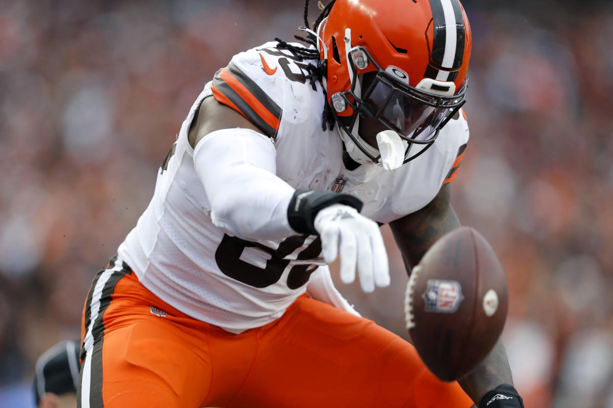 Browns TE David Njoku tweets out optimism for game vs. Ravens despite burn  accident