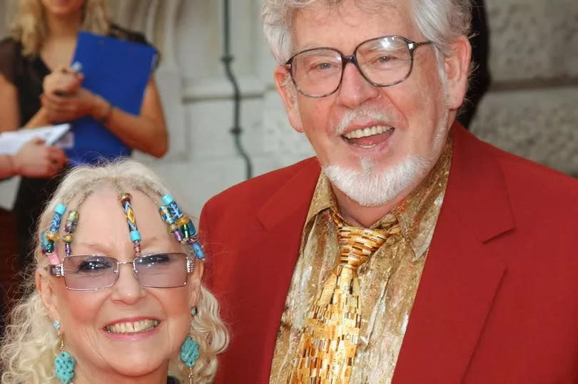 Rolf Harris (R) and wife Alwen