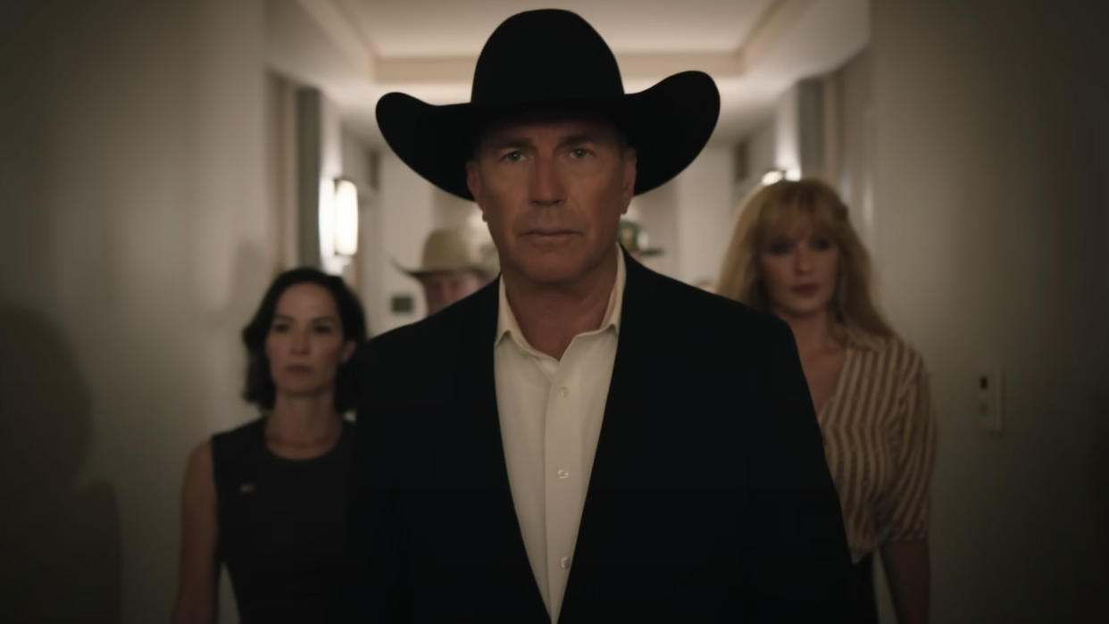  Kevin Costner in Yellowstone season 5. 