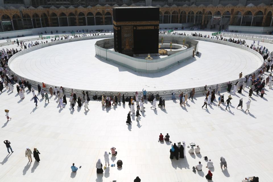 Saudi authorities this week suspended the year-round umrah pilgrimage, during which worshippers circle the Kaaba seven times, and also announced the temporary closure of the area around the cube structure.&nbsp; (Photo: ABDEL GHANI BASHIR via Getty Images)