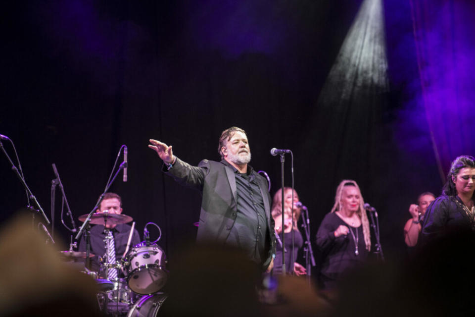 Russell Crowe at Glastonbury 2024 (Picture: Aaron Parsons Photography)