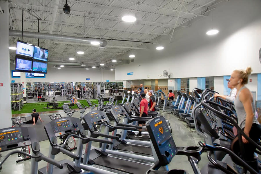Looking For A New Gym? Here's Why EōS Fitness In Phoenix, 40% OFF