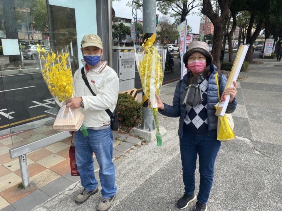 台中市政府舉辦「美好蔬花in秋紅谷」優質蔬果展售活動。（記者徐義雄攝）