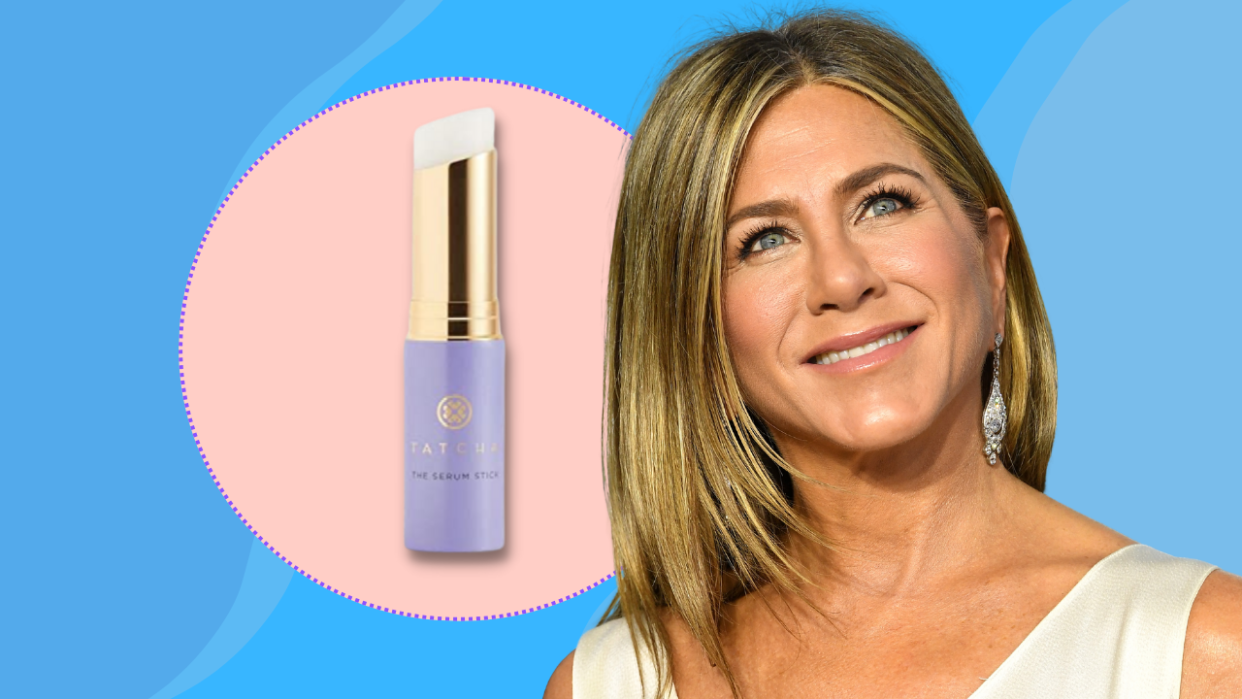 Jennifer Aniston uses Tatcha's easy-use, glide-on serum stick for glowy skin. (Tatcha, Getty Images)