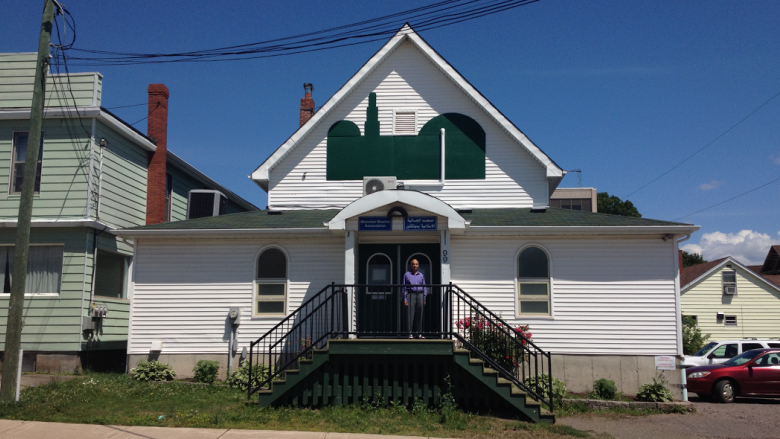 Moncton mosque overflowing since Syrians arrived