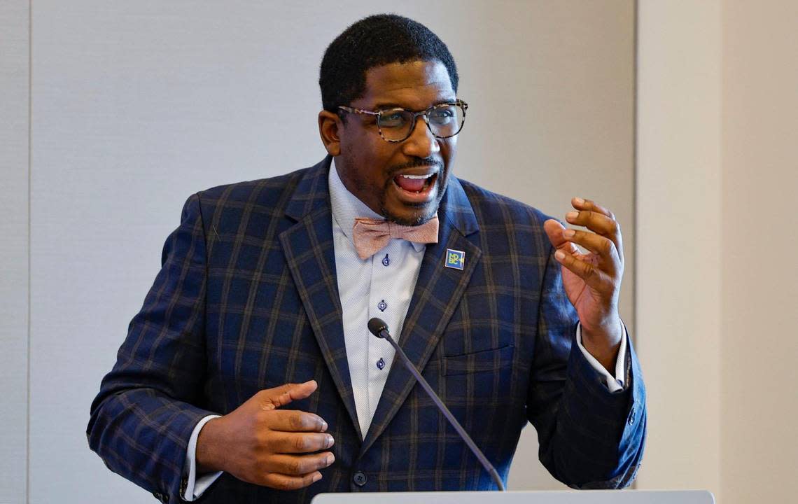 Rodrick Miller, President and CEO of Miami-Dade Beacon Council, speaks during the Miami Leadership Local conference at Bilzen Sumberg in Miami on Friday, October 27, 2023. Al Diaz/adiaz@miamiherald.com