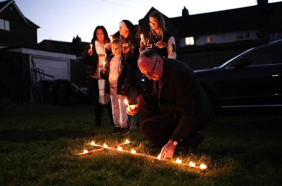 Una vigilia en Coldean, Sussex del Este (PA)