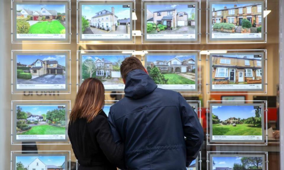 Prices sought by sellers rose 1.2% in four weeks to 13 May, pushing average asking price to a fresh peak of £317,281.