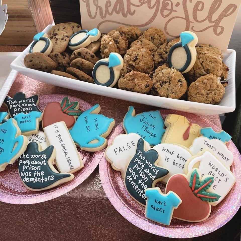 The bridal shower featured themed cookies with phrases from the show like "the worst part about prison was the dementors" and "that's what she said." (Photo: <a href="https://www.instagram.com/kayleighkill/" target="_blank">@kayleighkill</a>)