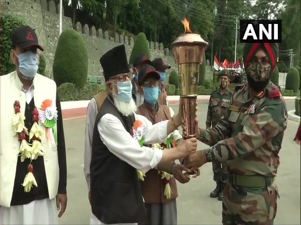 The Victory Flame was received by soldiers and war veterans at Jammu and Kashmir Light Infantry (JKLI) Regimental Centre in Srinagar on Sunday.