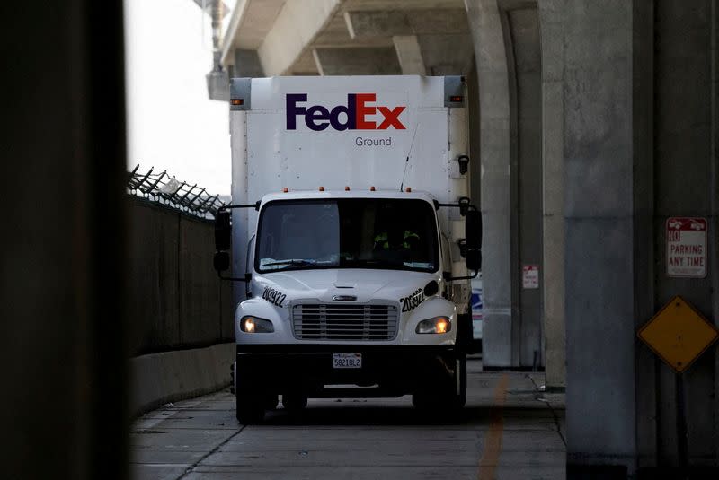 FILE PHOTO: FedEx stock tanks amid recession warning