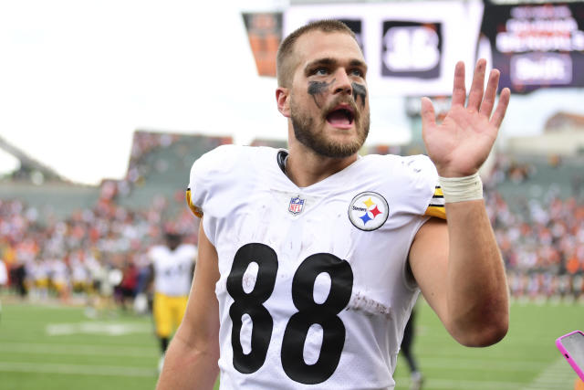 Pat Freiermuth offers bold prediction for Steelers season