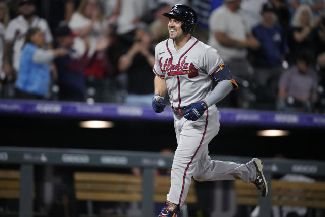 1,149 Braves Uniform Stock Photos, High-Res Pictures, and Images