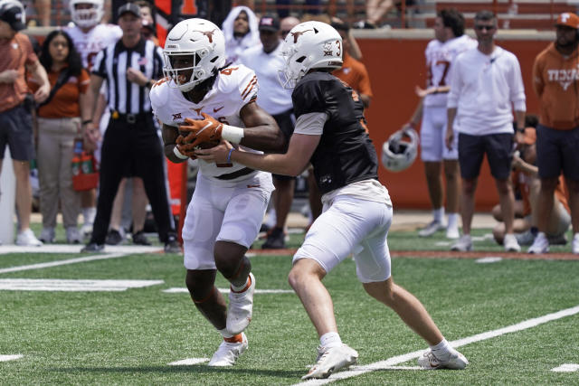 Texas football recruiting: Four-star Jerrick Gibson, the No. 2 RB in Class  of 2024, commits to Longhorns 