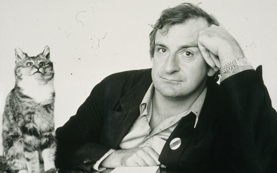 Hitchhiker's Guide to the Galaxy author Douglas Adams, c.1988 - Rex