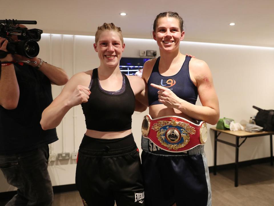 Hannah Rankin (left) poses with Savannah Marshall after their WBO world title fightMark Robinson/Matchroom