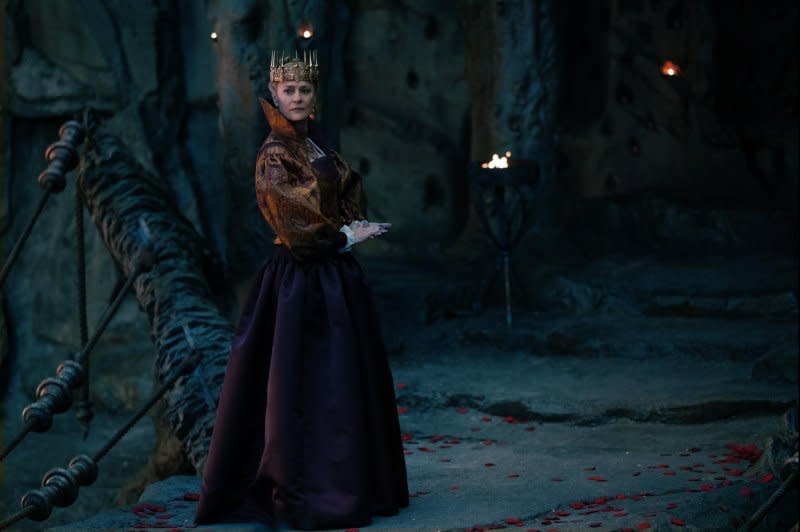 Queen Isabelle (Robin Wright) plotted the whole thing. Photo courtesy of Netflix