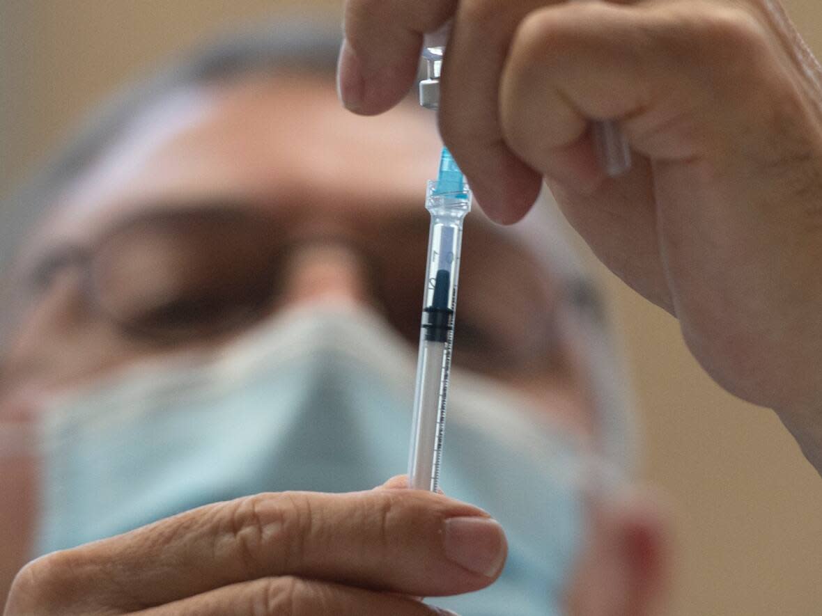 Only 30 per cent of eligible New Brunswickers have received their second booster, as of Tuesday. It's unclear how many of those have been administered since the fall, or how many of them were bivalent doses, designed to target Omicron variants. (Ryan Remiorz/The Canadian Press - image credit)