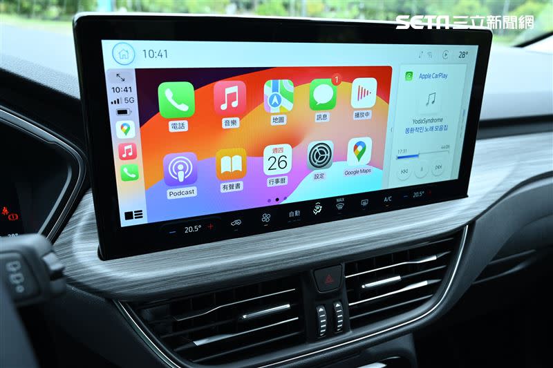 SYNC 4娛樂通訊整合無線Apple CarPlay及Android Auto。（圖／鍾釗榛）