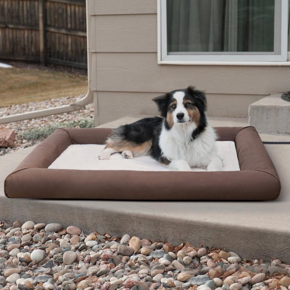 K&H Pet Products Heated Bolster Cat & Dog Bed