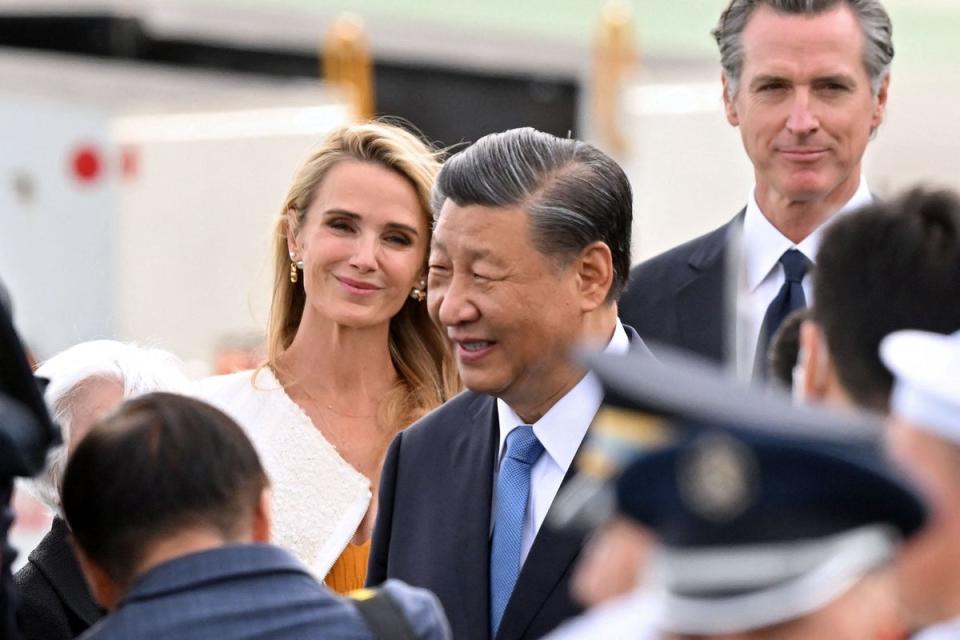 California Governor Gavin Newsom (right) and his partner Jennifer Siebel Newsom with Chinese president Xi Jingping (AFP via Getty Images)