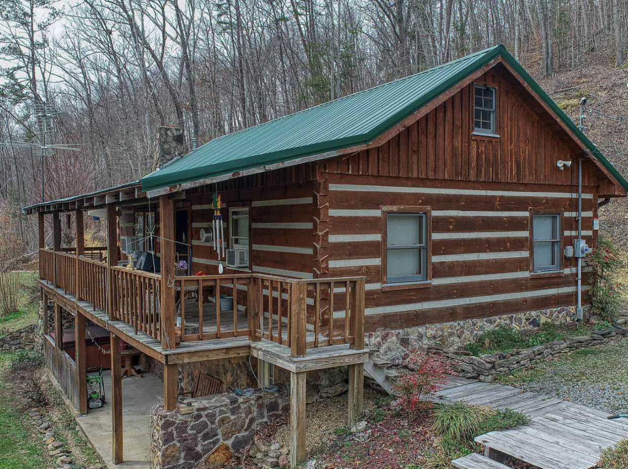 Tennessee: The 3-Bedroom Cabin with Total Privacy