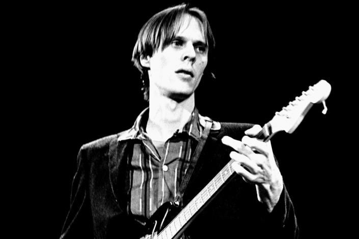 Tom Verlaine of Television performs on stage at Hammersmith Odeon, London, 16 April 1978. (Photo by Gus Stewart/Redferns)