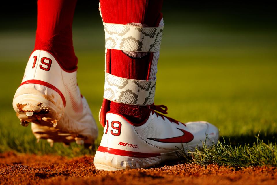 Cincinnati Reds first baseman Joey Votto (19) gets loose in the on-deck circle in the third inning of the MLB Interleague game between the Cincinnati Reds and the Baltimore Orioles at Great American Ball Park in downtown Cincinnati on Friday, July 29, 2022. The Reds led 2-0 after five innings on a two-run homer by Joey Votto in the first inning. 